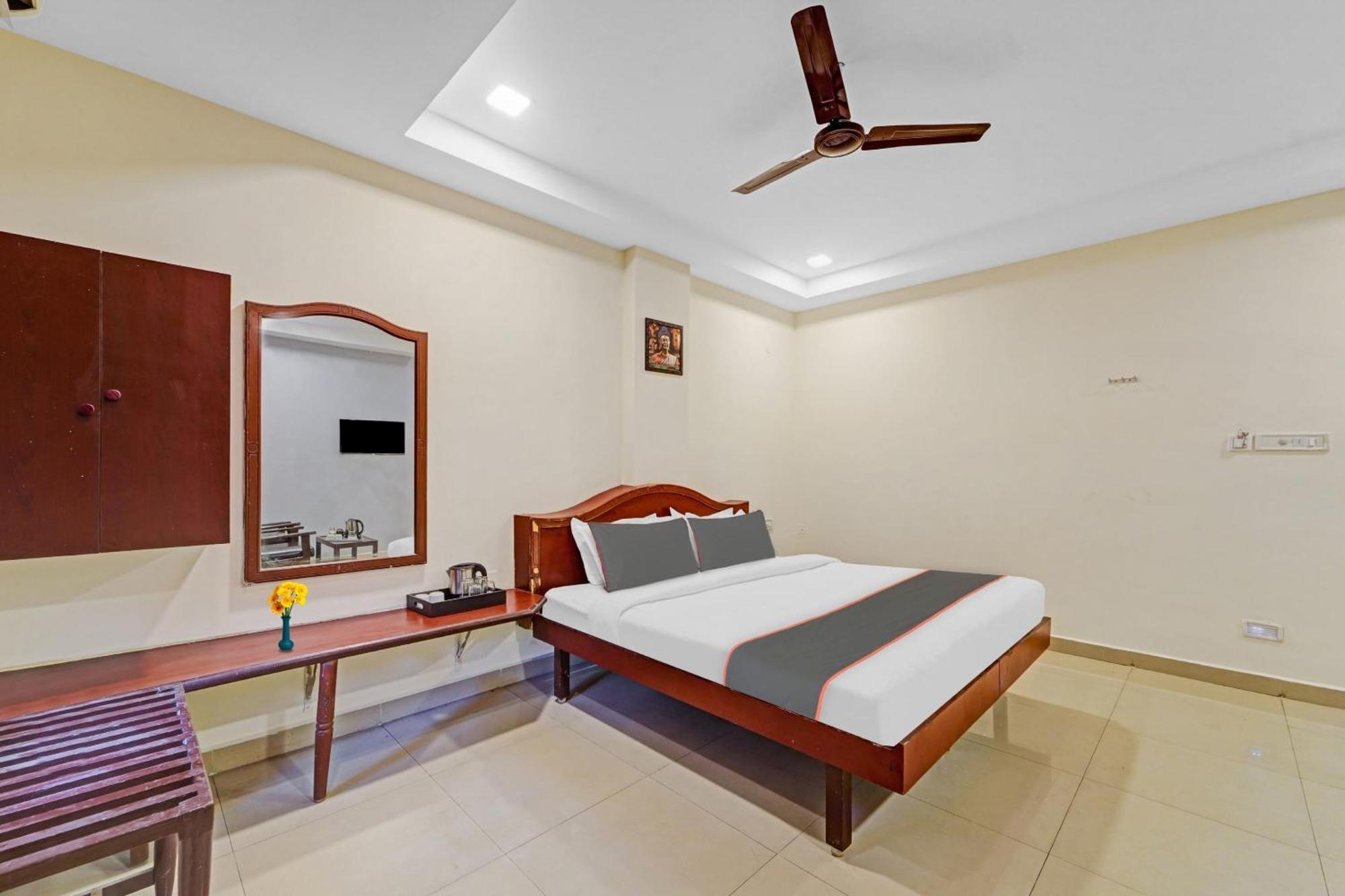 Super Townhouse G Silver Hotels Mount Road Chennai Eksteriør bilde